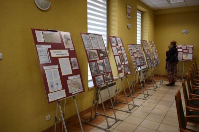 Wystawa starych zdj%%C4%%99%%C4%%87 z Grod%%C5%%BAca